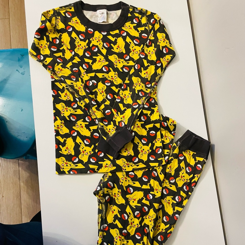 Hanna Andersson Pokemon Pikachu Kids Pajama Set - Black and Yellow size 10